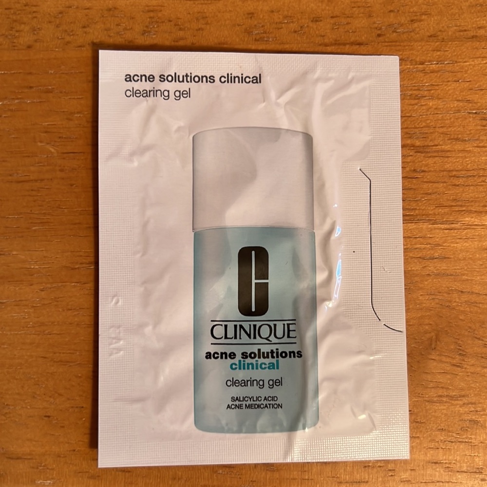 NIB Clinique Bundle - Picture 4 of 4